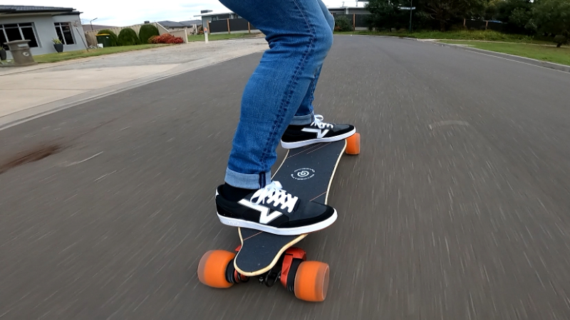 Riding Ownboard W2 Pro