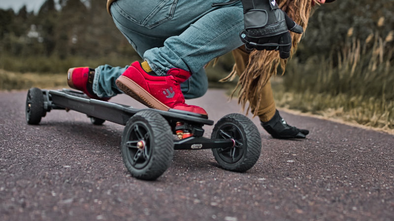 riding meepo hurricane on road