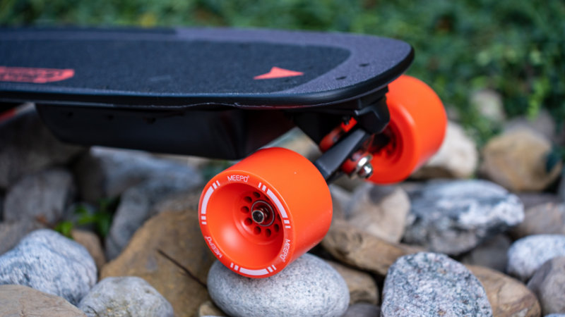 https://eskatehub.com/wp-content/uploads/2022/09/Meepo-Mini-2S-front-wheels.jpg