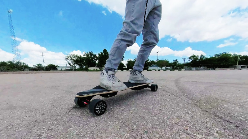 Riding WowGo Pioneer 4