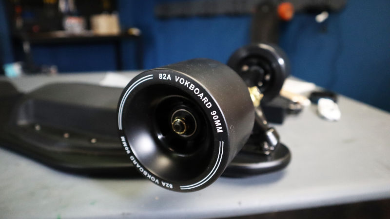 90mm 82A black street wheels on Vokboard Pilot