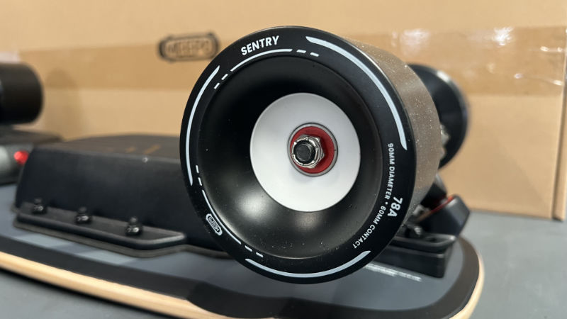 Meepo Atom Mini 3S Sentry 90mm wheels in black