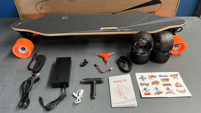 WowGo 3E box contents