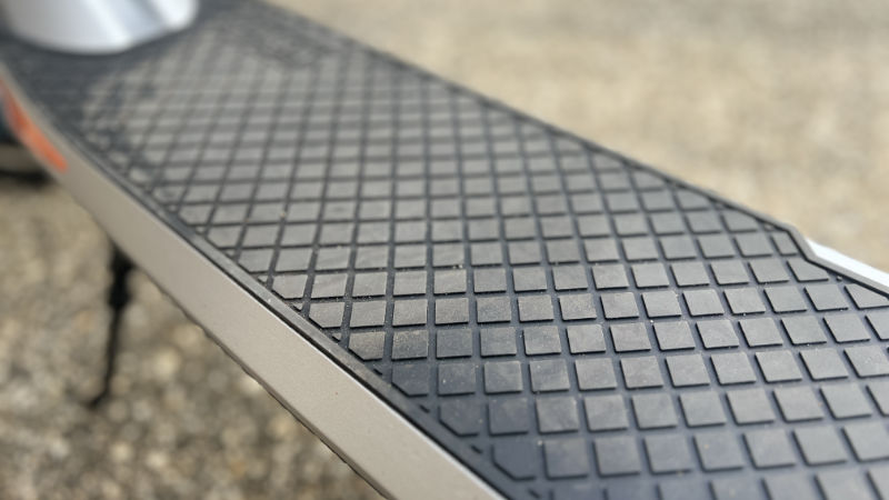 Varla Pegasus silicone deck padding